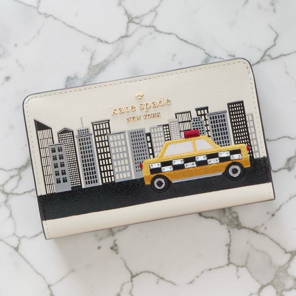 Kate Spade NYC Big Apple Medium Wallet KJ058